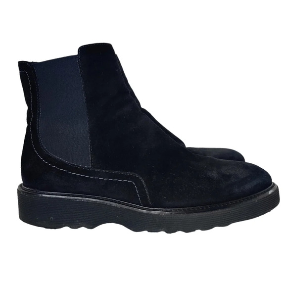AQUATALIA Black Suede Waterproof Pull-on Lug Sole Ankle Boots size 9 - Picture 1 of 15